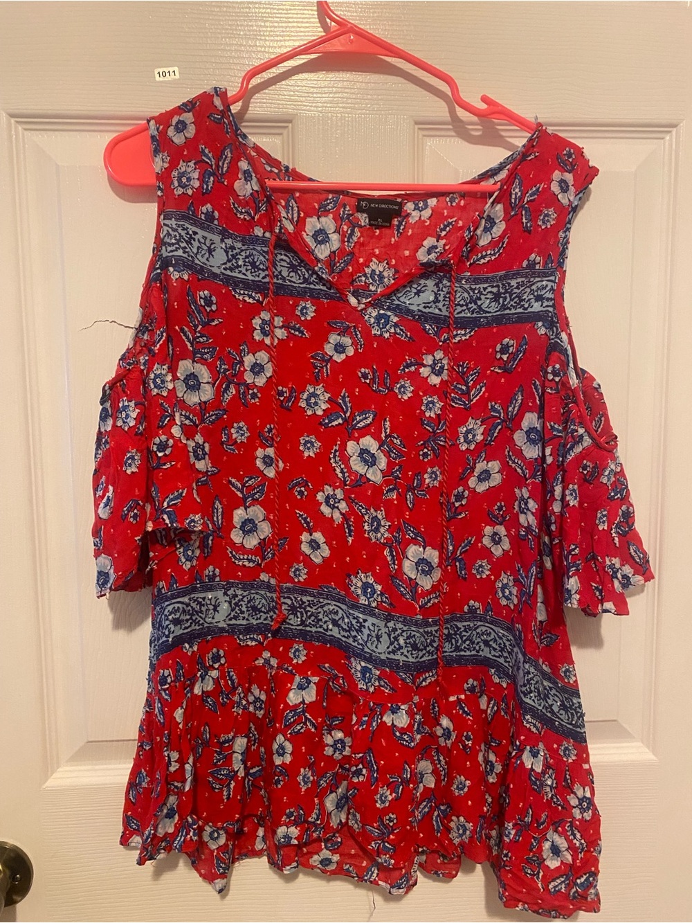 new directions Red Floral Cold-Shoulder Tunic with Blue Accents